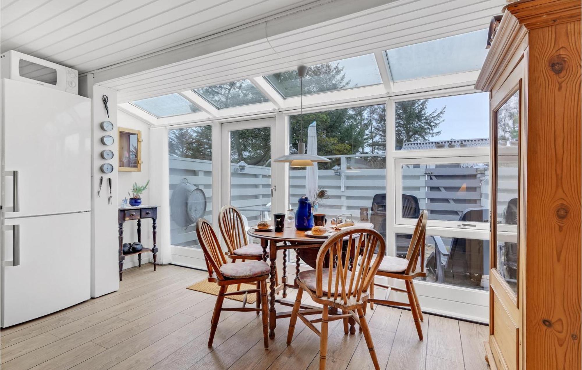 Pet Friendly Home In Vejers Strand With Kitchen Eksteriør billede